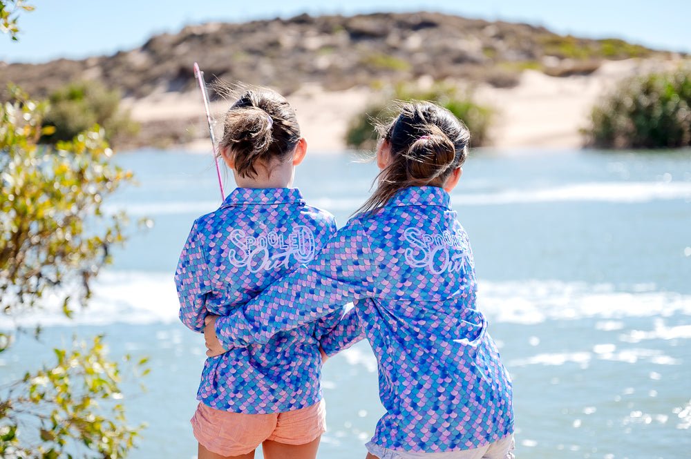 Mermaid Scales Fishing Shirt - Two girls at water with fishing rod, back design Mini Me