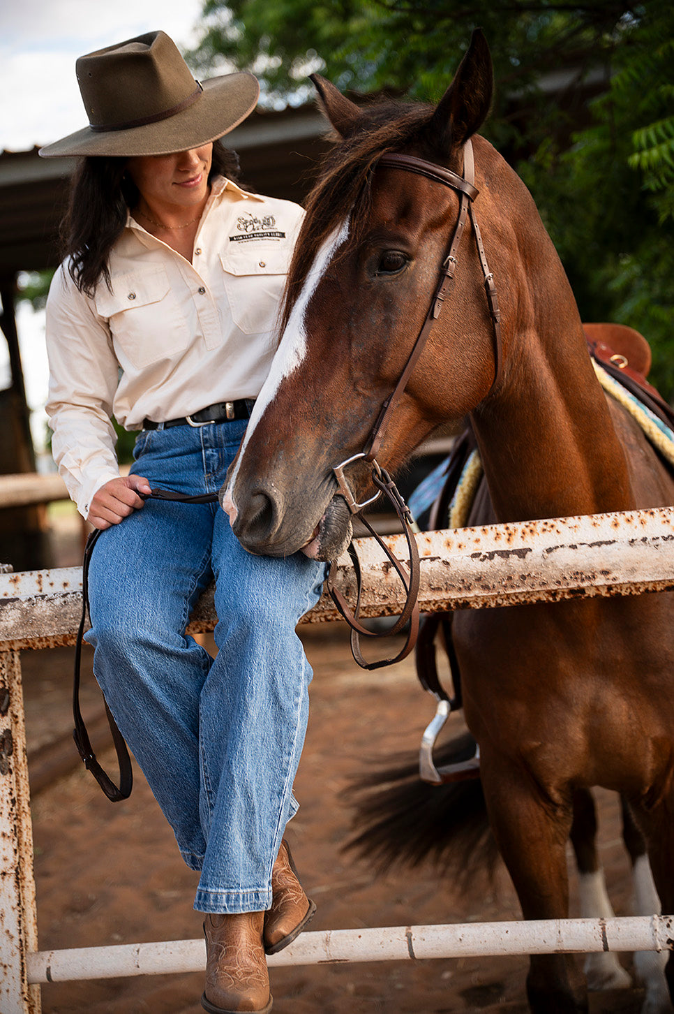 Women's Weekender Work Shirt -  DSC8814